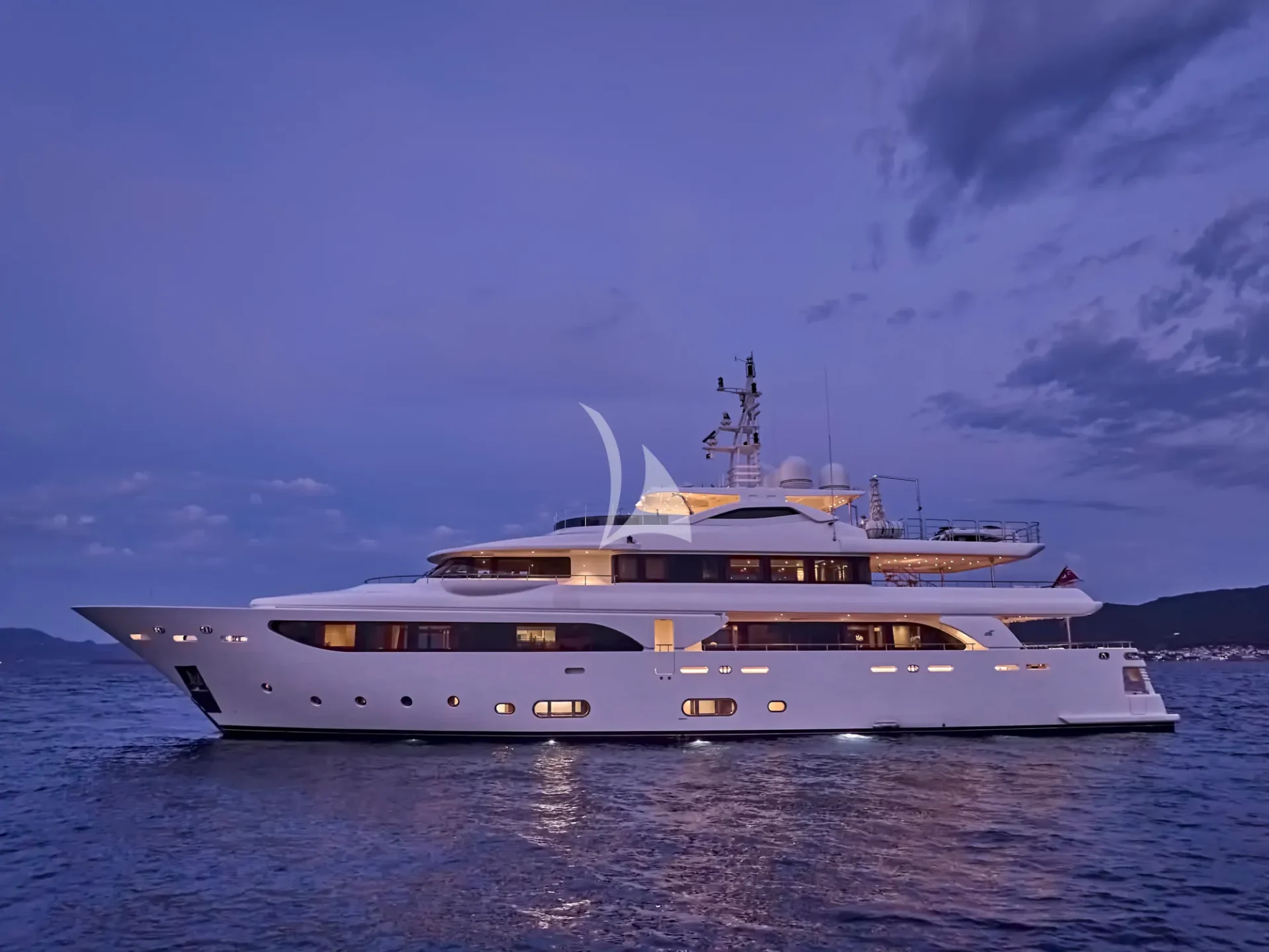 PALATIAL Charter Yacht