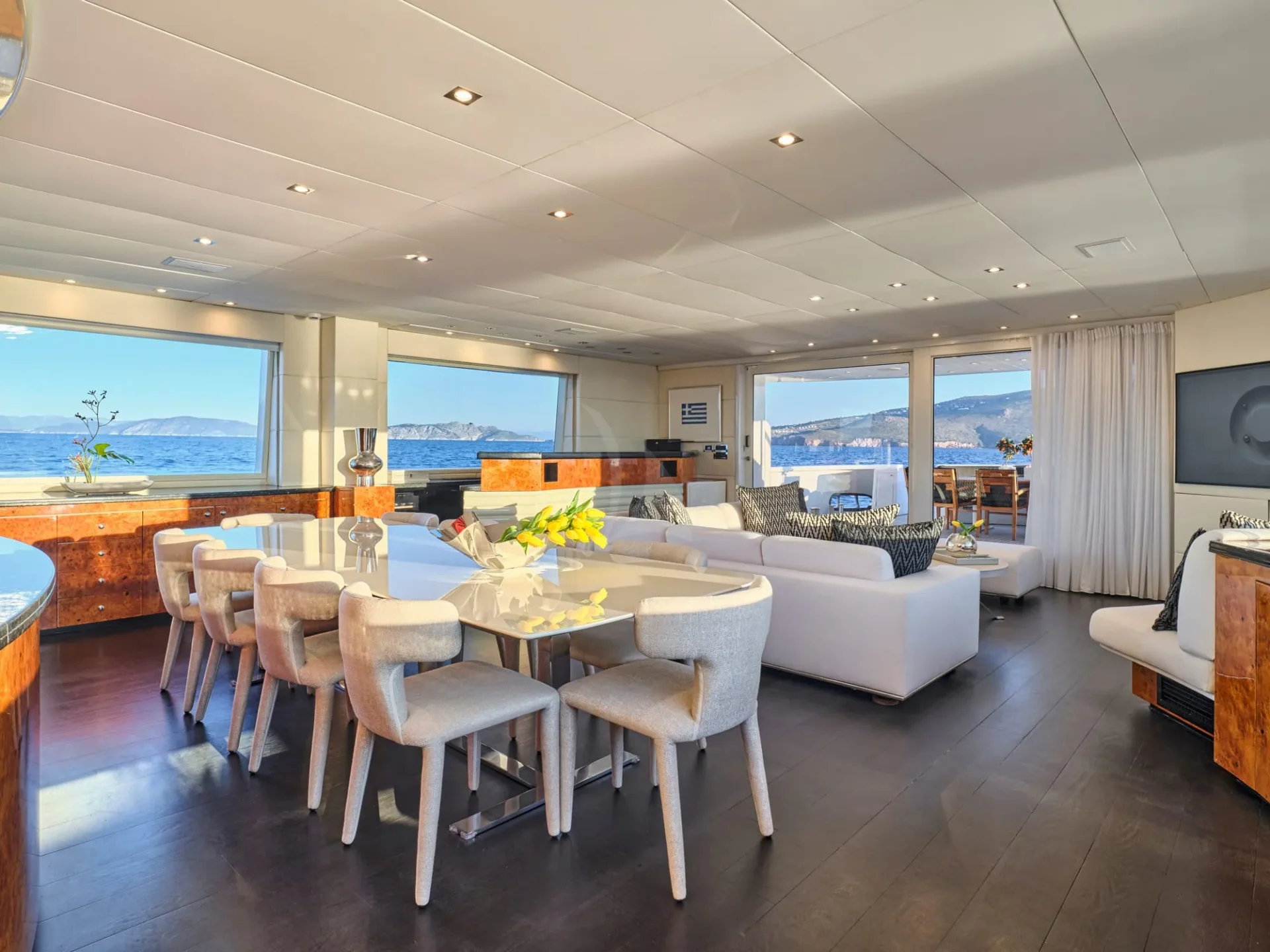 BROOKLYN Charter Yacht