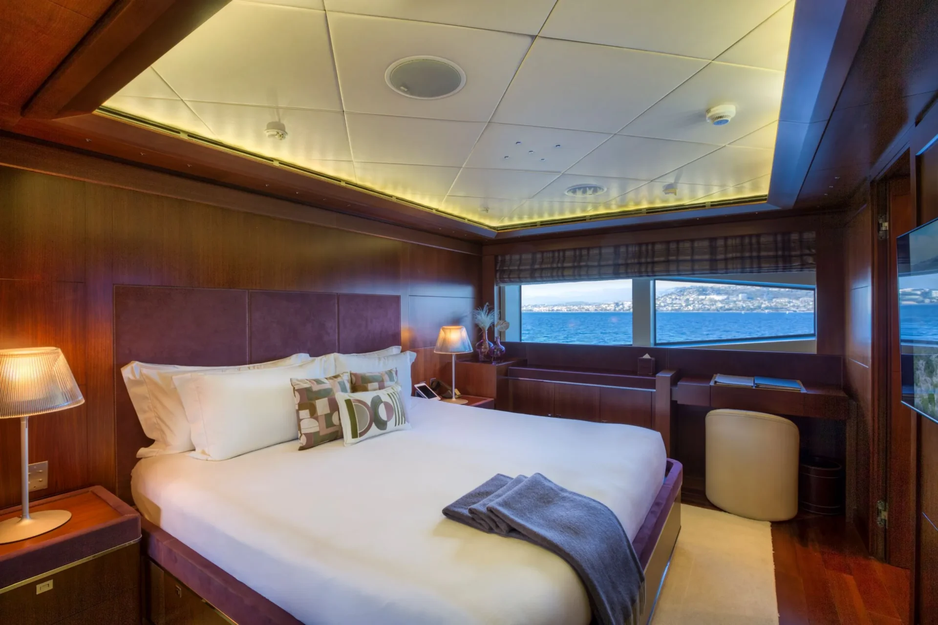 MARAYA Charter Yacht