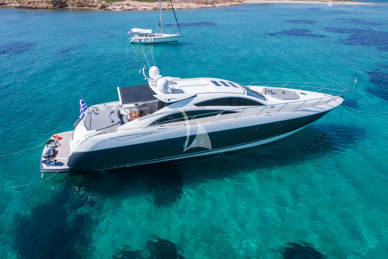 ELENTARI Charter Yacht