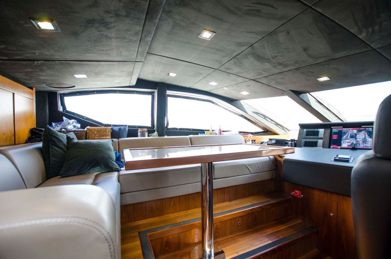 Sunseeker Motor Yacht Insignia For Sale