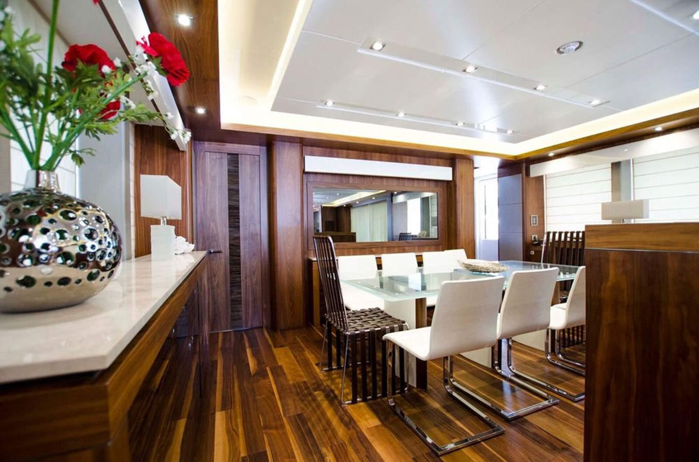 Sunseeker Motor Yacht Insignia For Sale