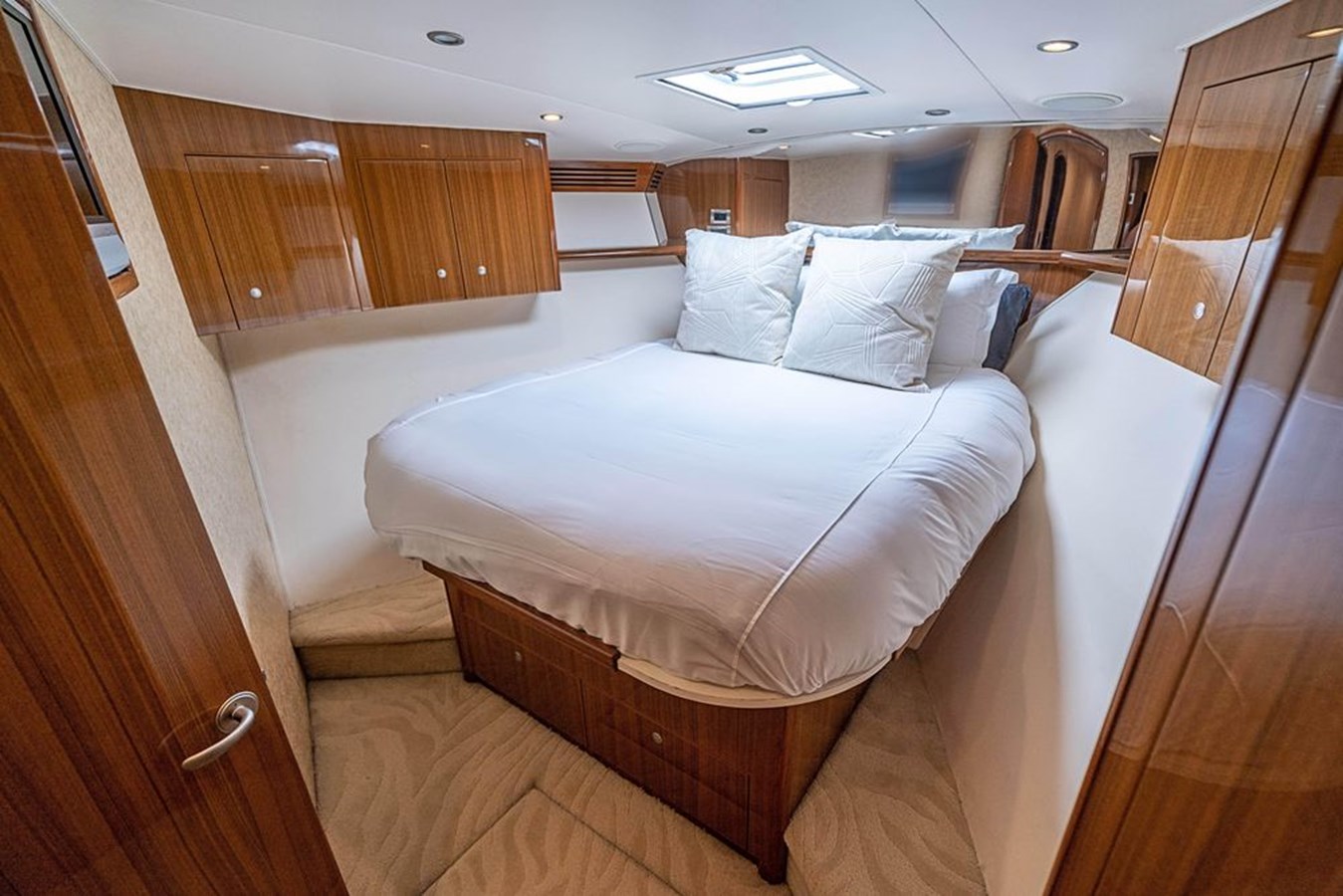 Viking Motor Yacht Knot Racing For Sale