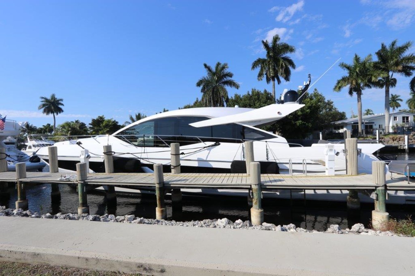Sunseeker Motor Yacht Hide Out For Sale