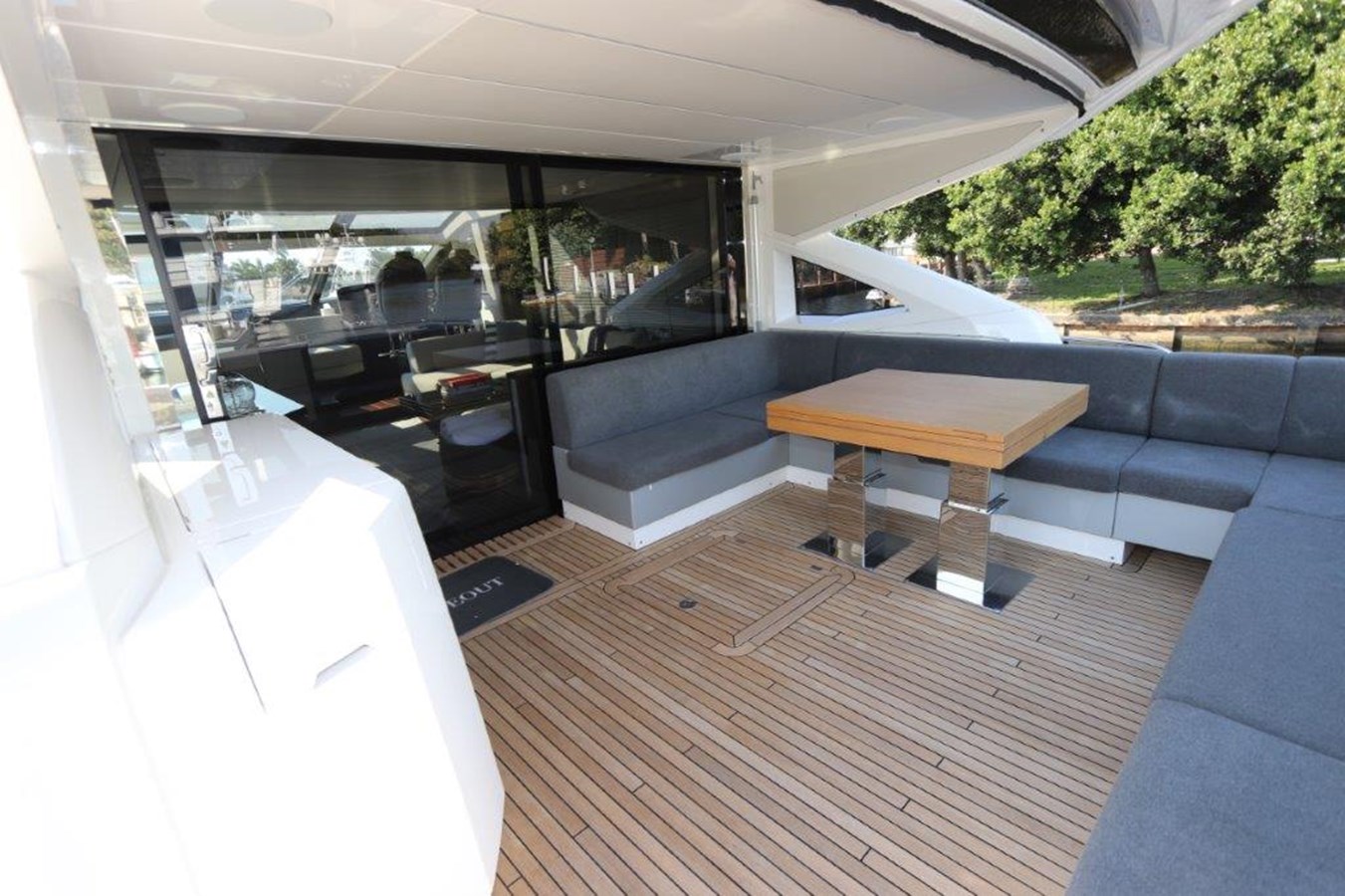 Sunseeker Motor Yacht Hide Out For Sale