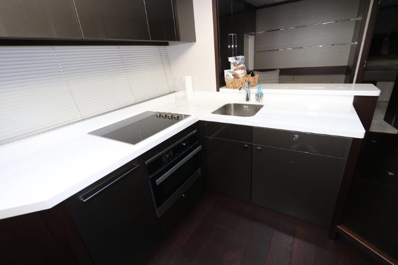 Sunseeker Motor Yacht Hide Out For Sale