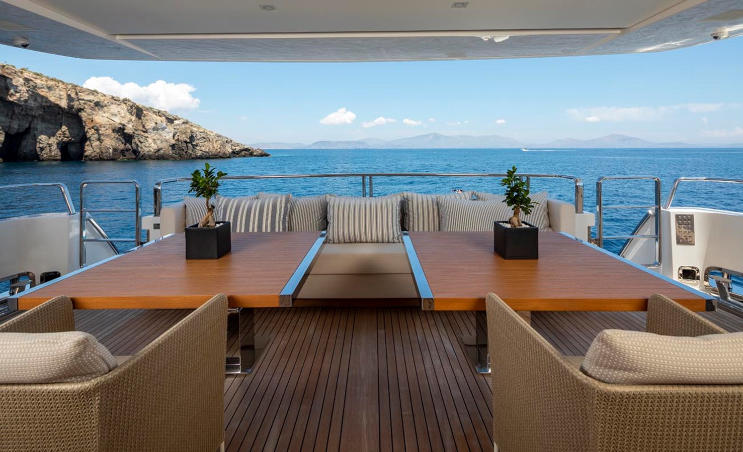 Sanlorenzo Yachts Motor Yacht Dinaia SAN LORENZO SL 106 For Sale