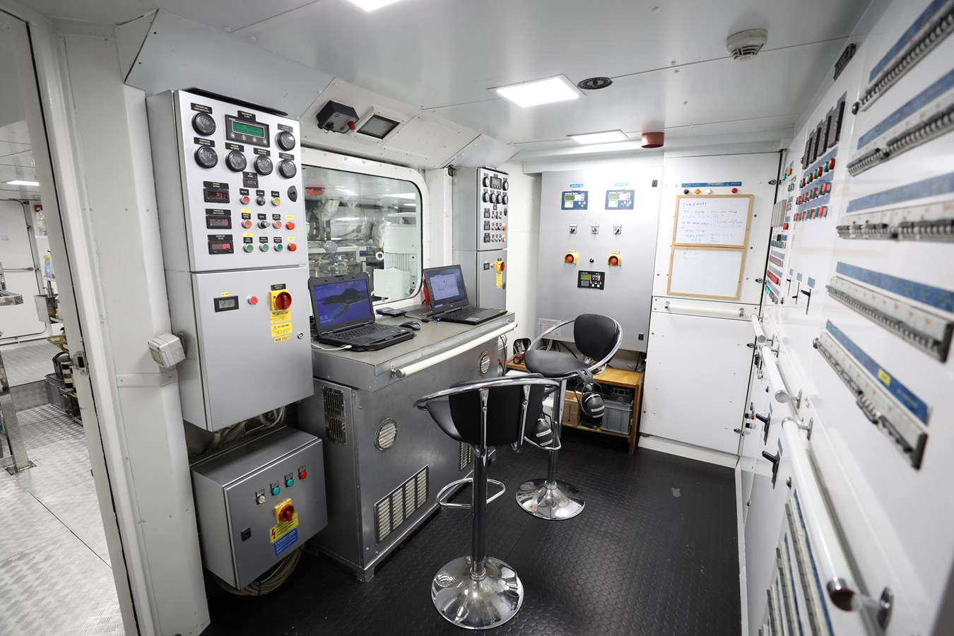 Mondo Marine Motor Yacht TRIBU For Sale
