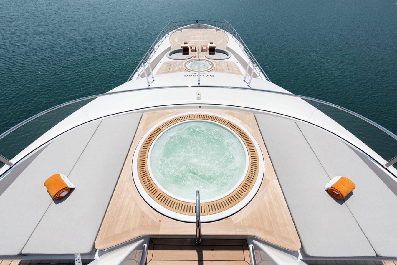 Wider Motor Yacht STERN For Sale