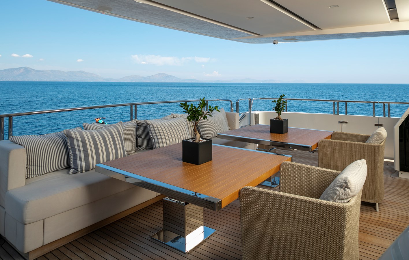 Sanlorenzo Yachts Motor Yacht Dinaia SAN LORENZO SL 106 For Sale