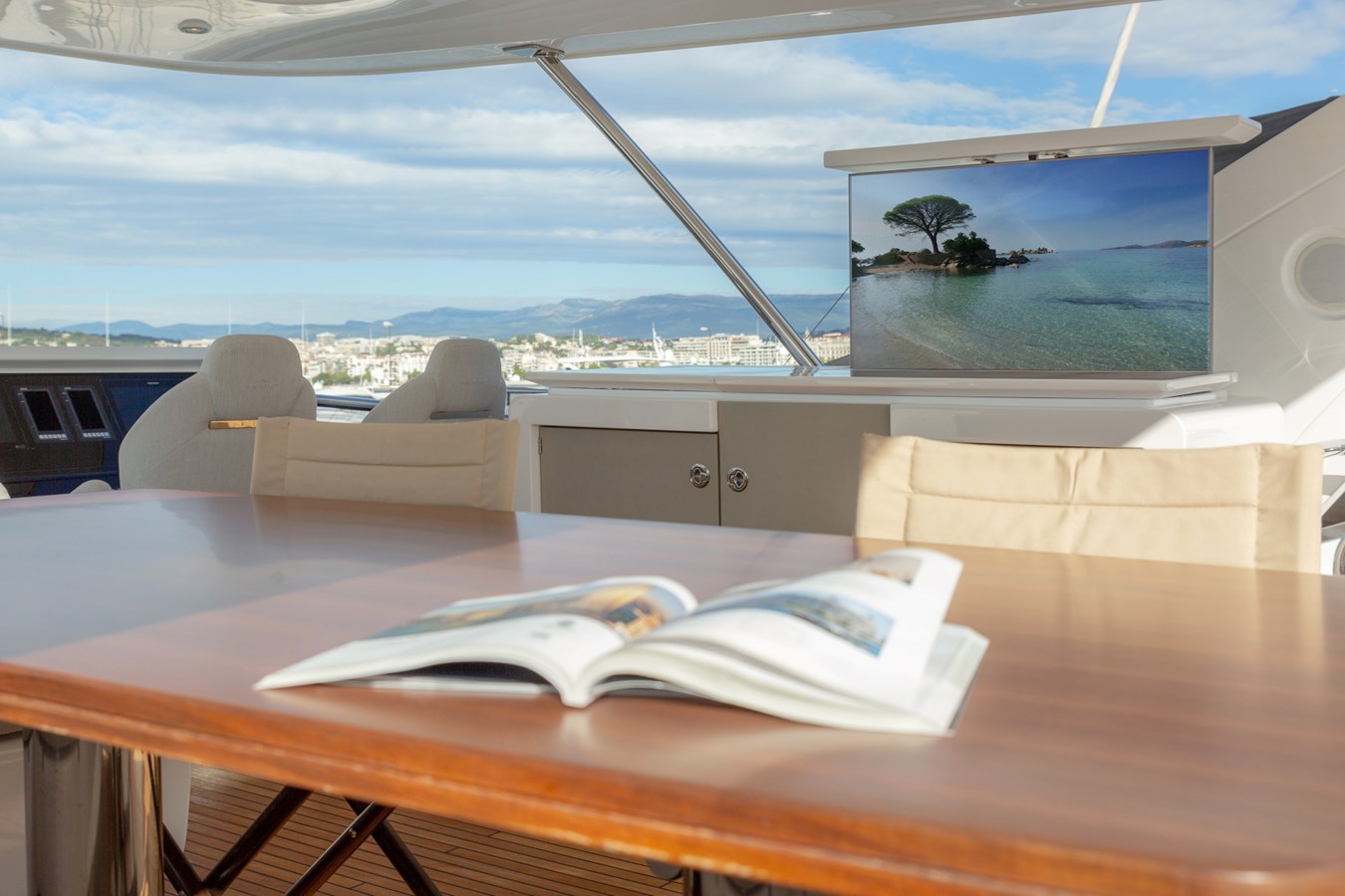 Azimut Yachts Motor Yacht Solstice For Sale