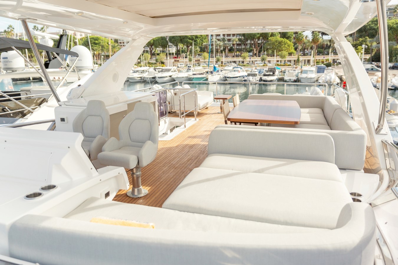 Azimut Yachts Motor Yacht Solstice For Sale