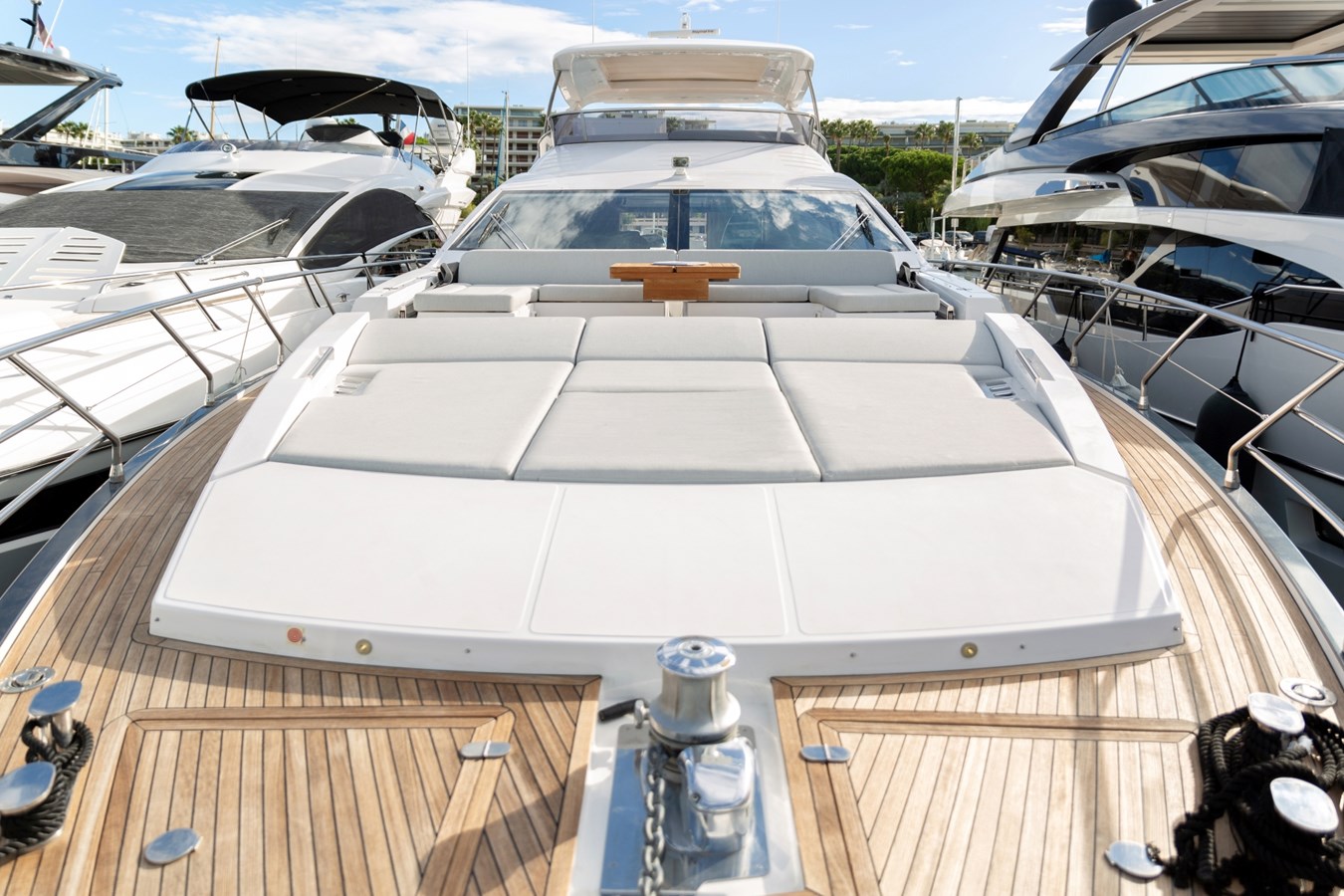 Azimut Yachts Motor Yacht Solstice For Sale