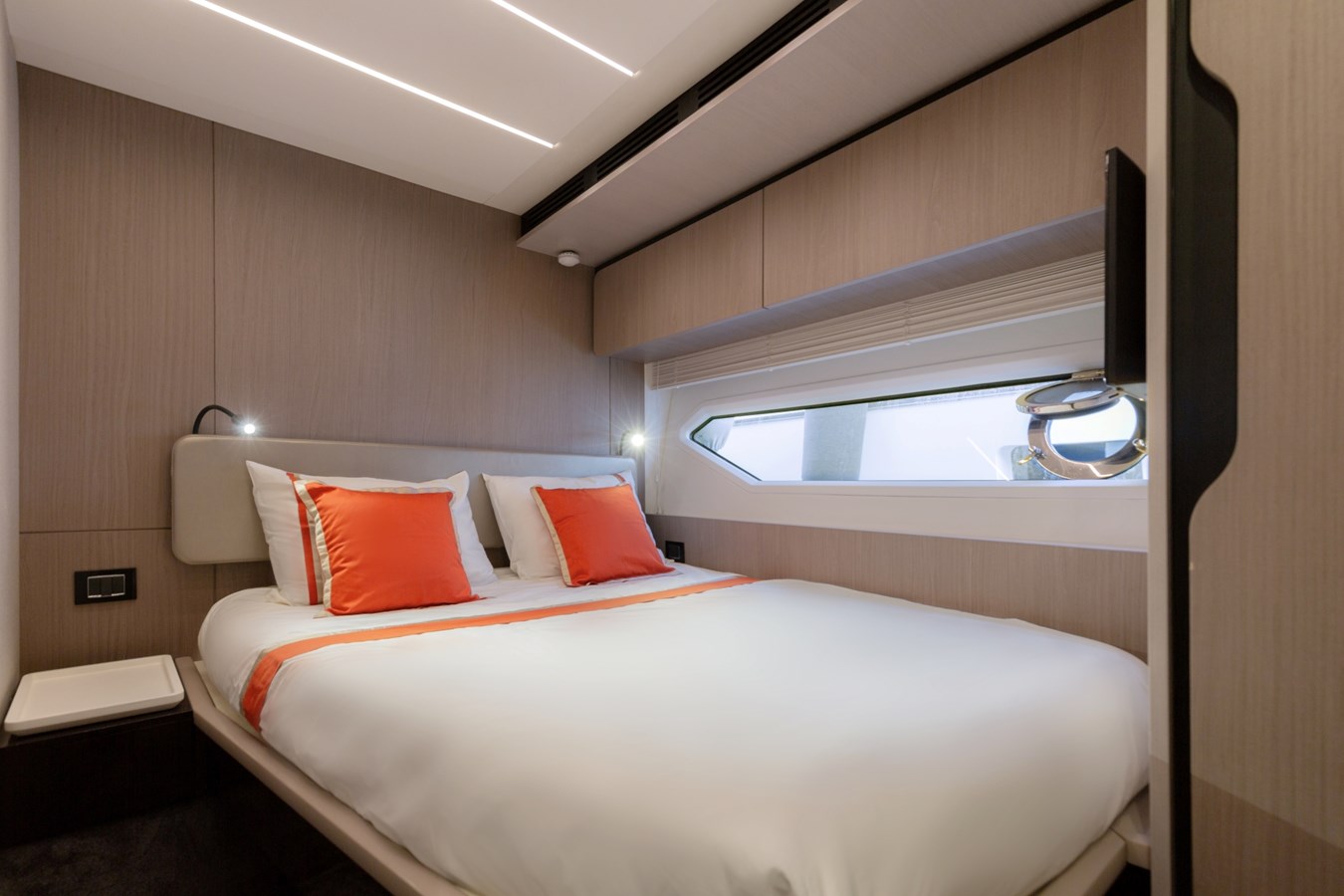 Azimut Yachts Motor Yacht Solstice For Sale