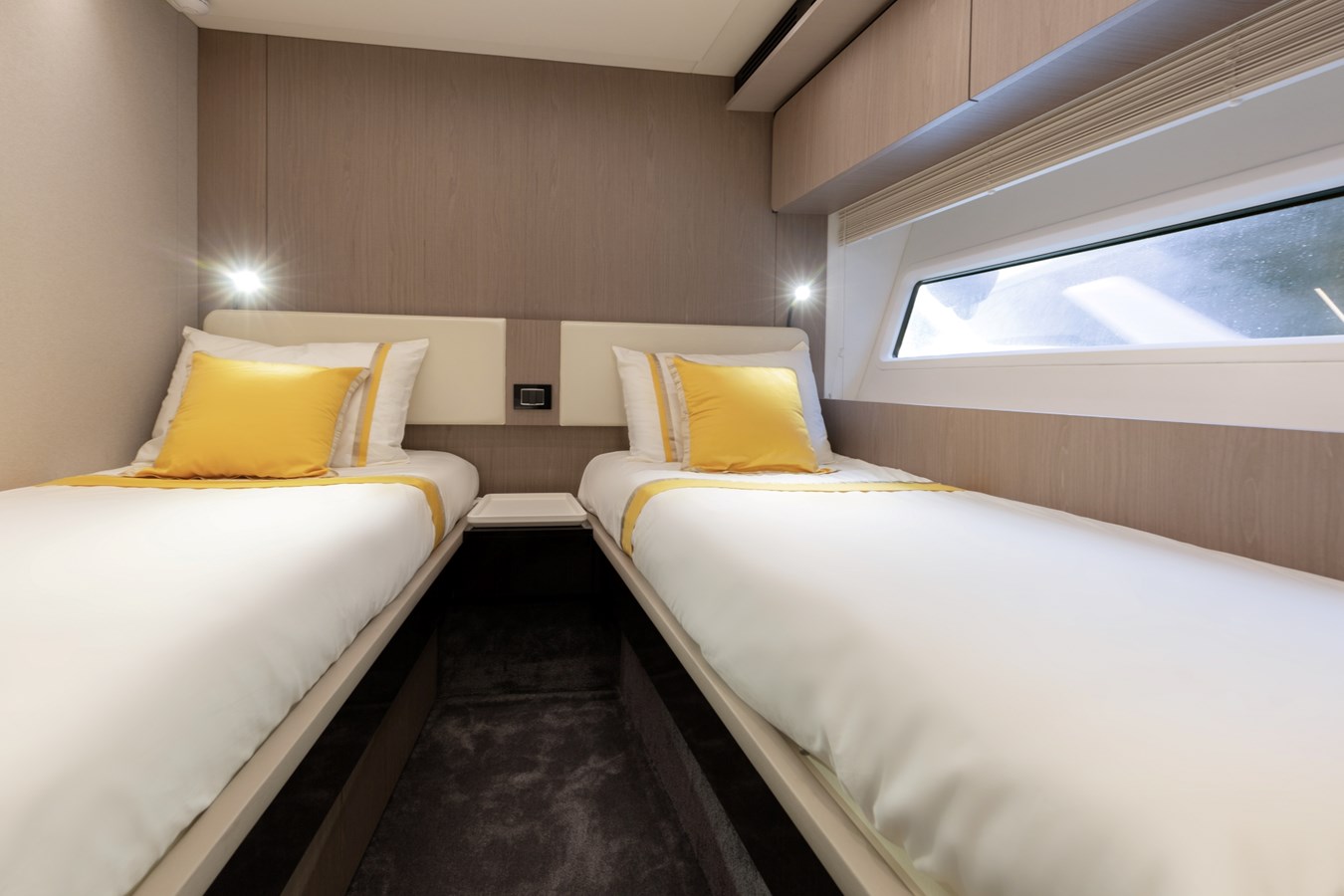 Azimut Yachts Motor Yacht Solstice For Sale