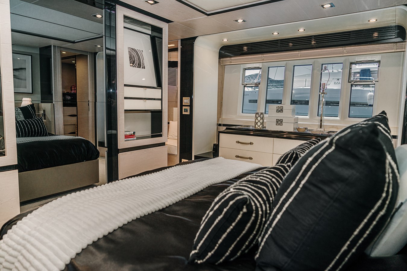 Azimut Yachts Motor Yacht AZIMUT 80 For Sale