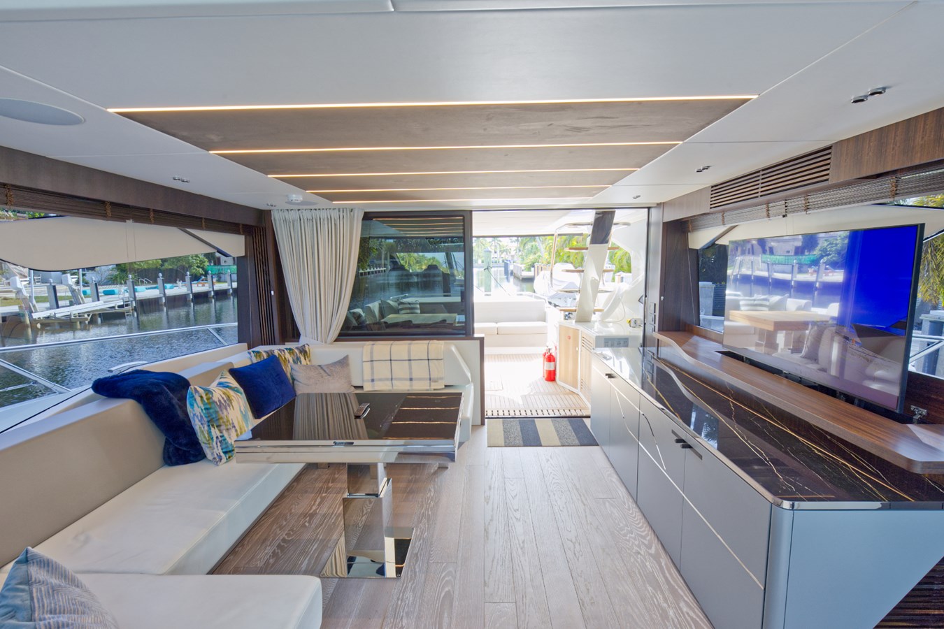 Sunseeker Cruising Yacht 2022 Sunseeker 74 Sport Yacht For Sale