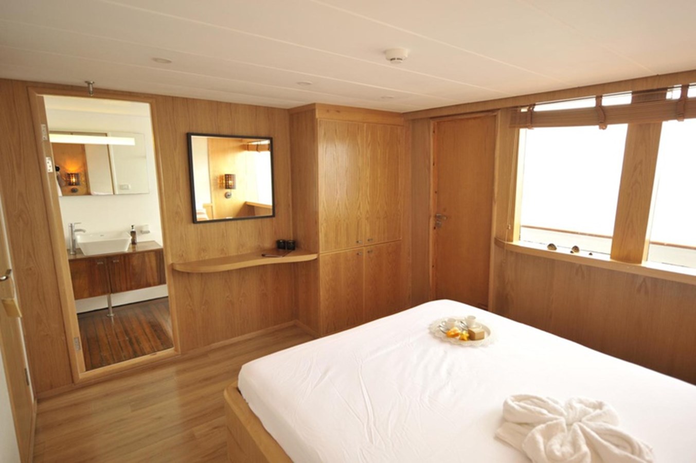 Custom Motor Yacht 2017 Safari Yacht 142 Custom For Sale