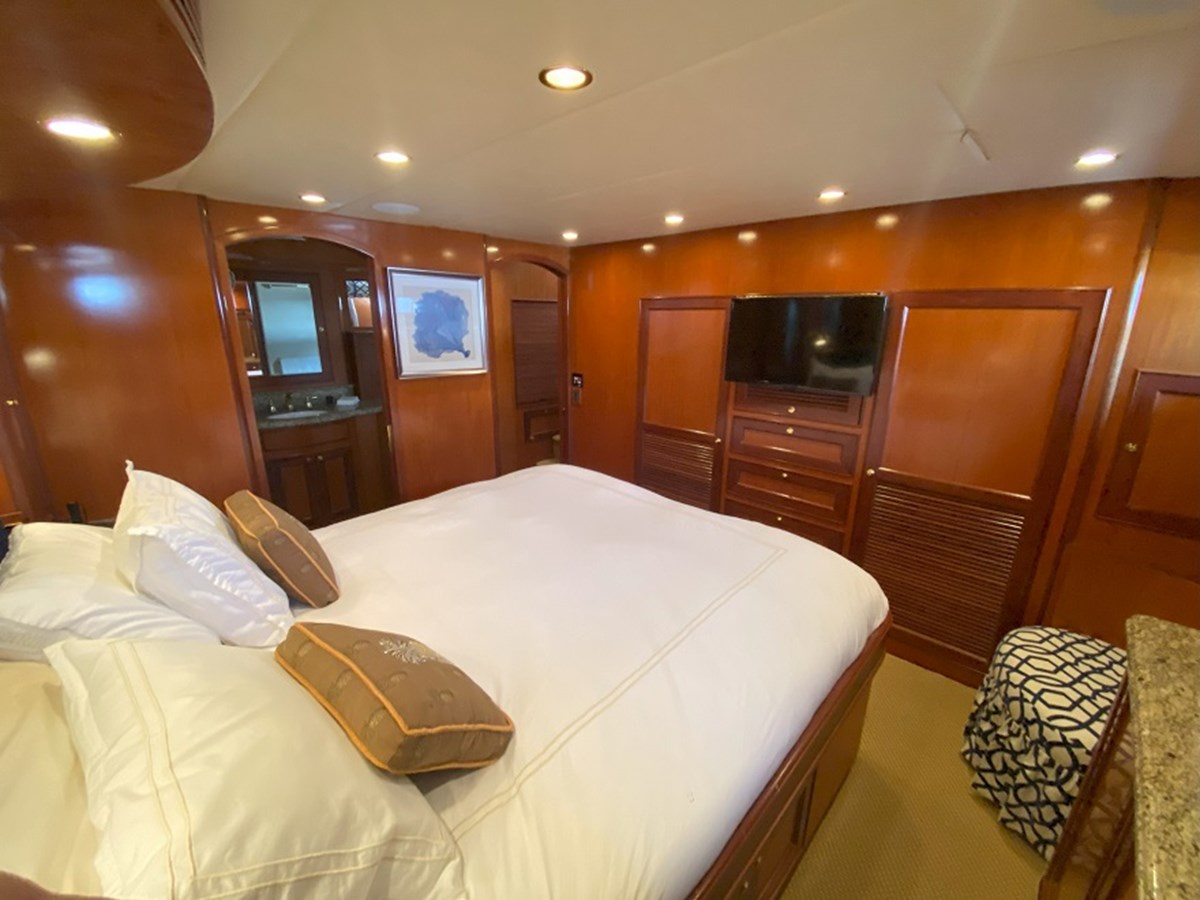 Offshore Yachts Motor Yacht Tempus Fugit II For Sale