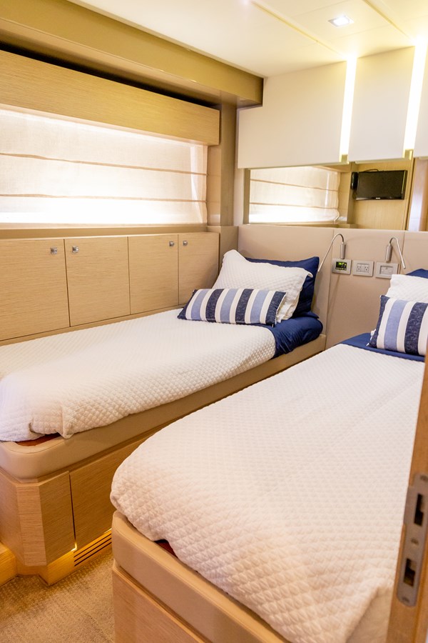 Ferretti Yachts Motor Yacht Ferretti 720 For Sale