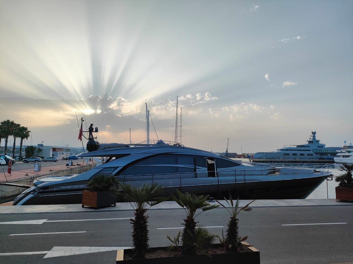 Pershing Motor Yacht SILVER BULLET For Sale