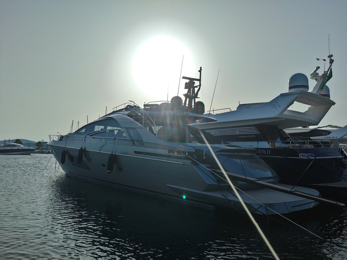Pershing Motor Yacht SILVER BULLET For Sale