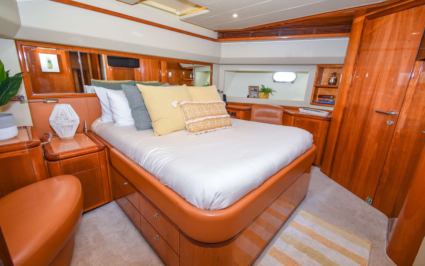 Ferretti Yachts Motor Yacht FER88117B606 For Sale