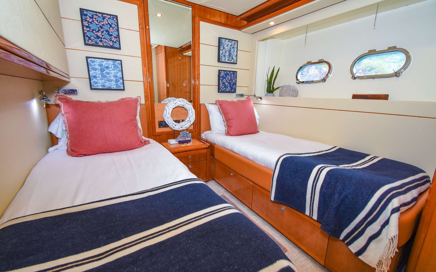 Ferretti Yachts Motor Yacht FER88117B606 For Sale