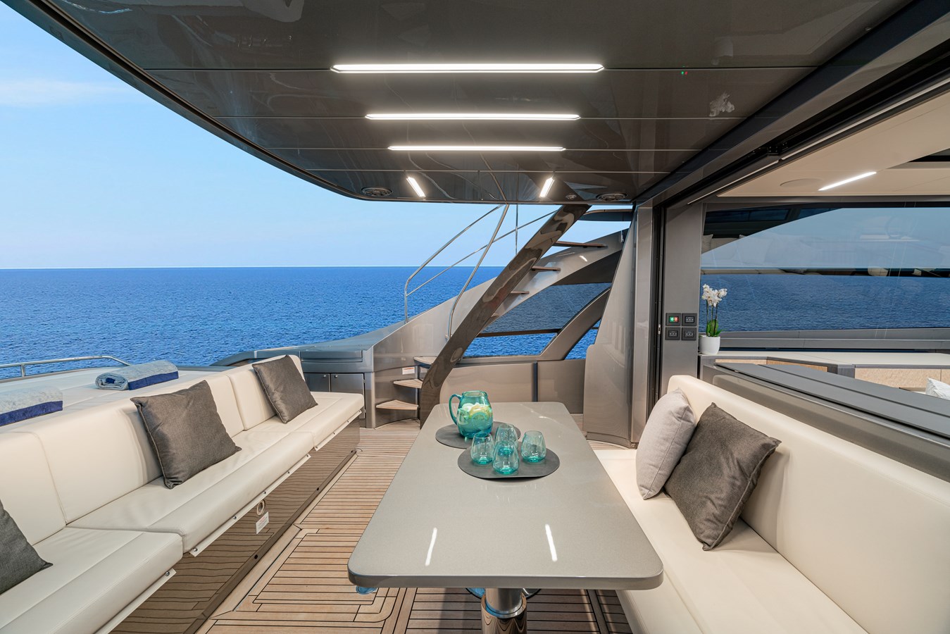 Pershing Motor Yacht SILVER BULLET For Sale