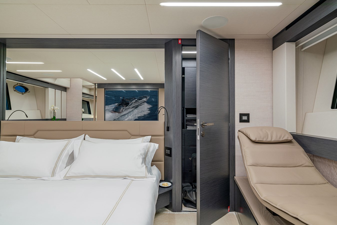 Pershing Motor Yacht SILVER BULLET For Sale