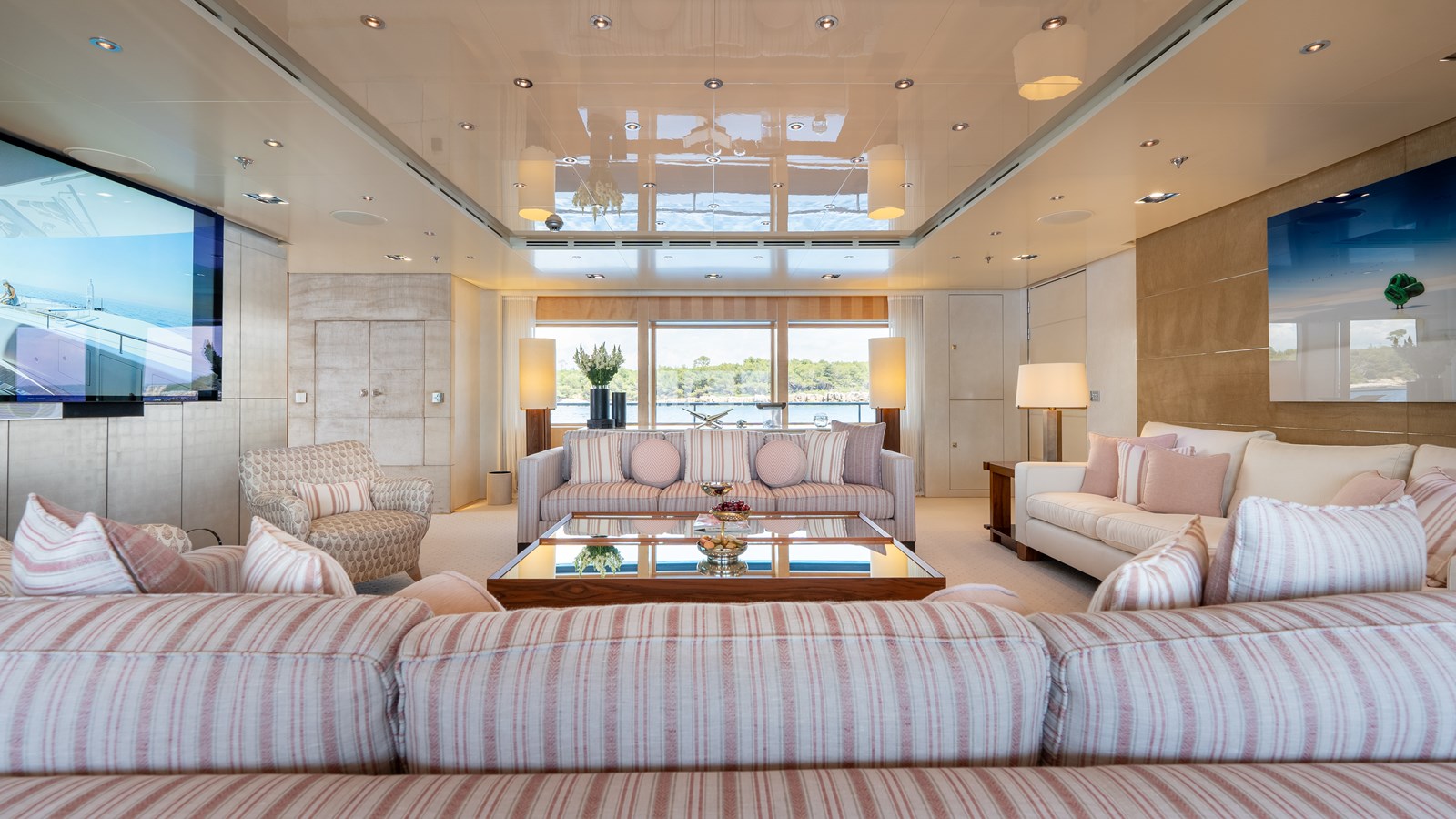 Icon Yachts Motor Yacht LOON For Sale