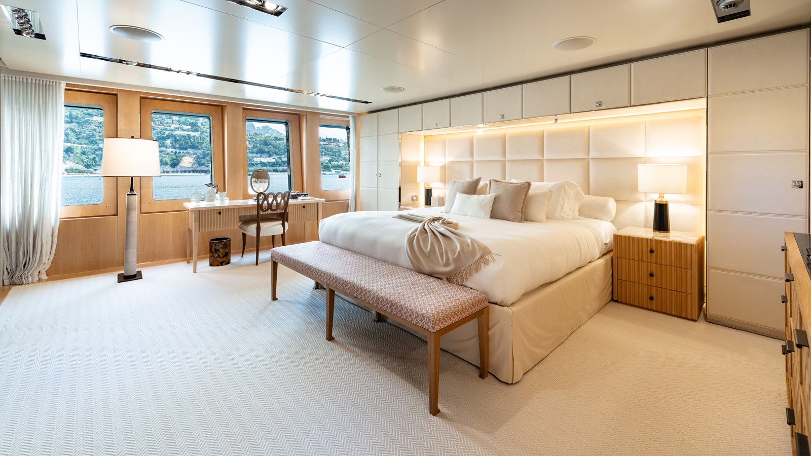 Icon Yachts Motor Yacht LOON For Sale