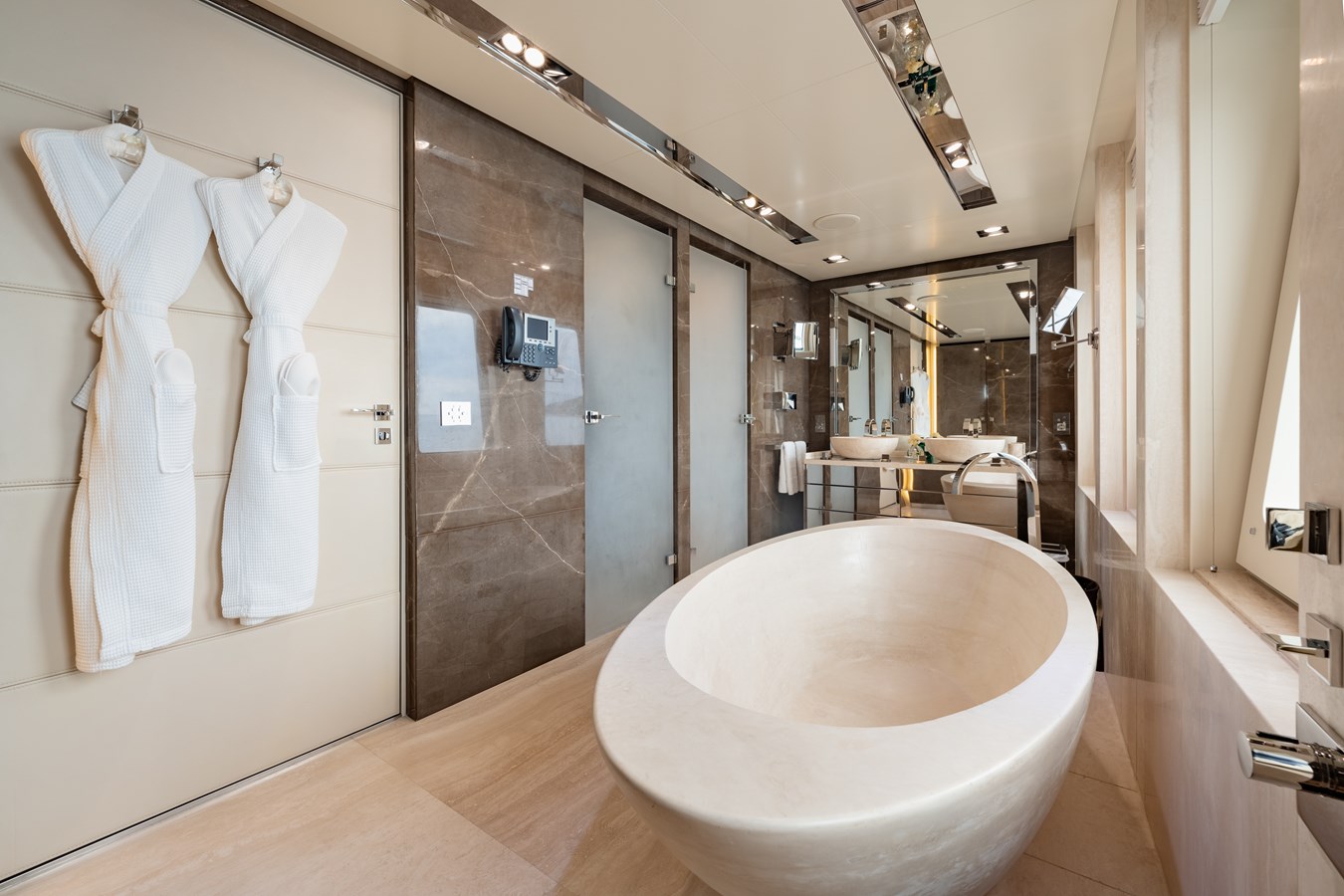 Icon Yachts Motor Yacht LOON For Sale