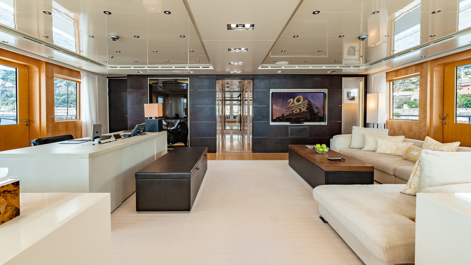 Icon Yachts Motor Yacht LOON For Sale