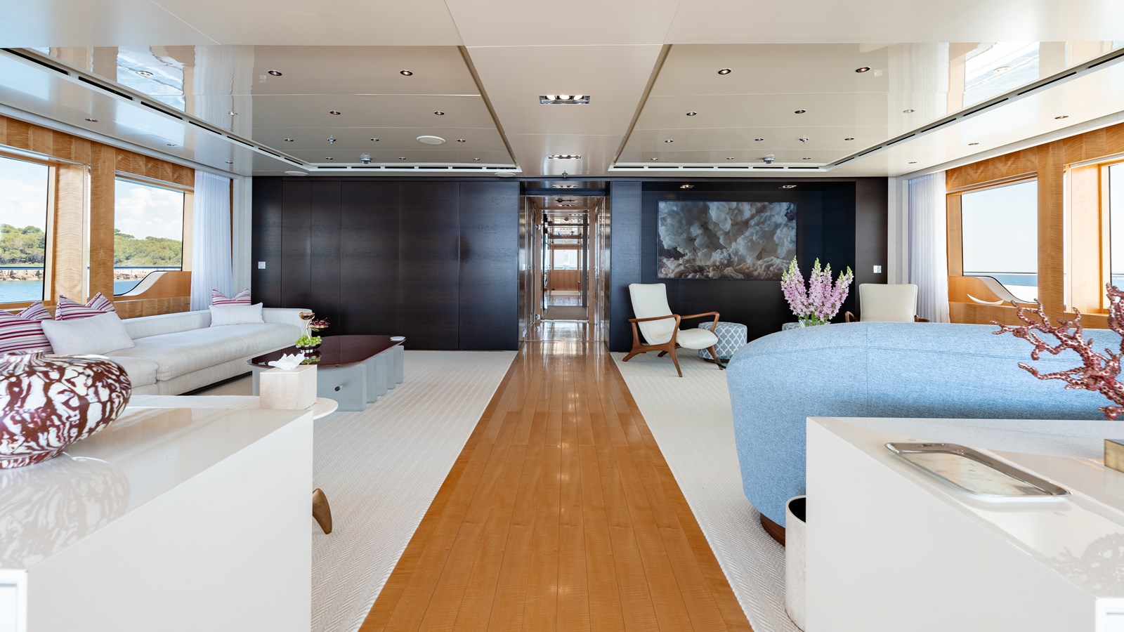 Icon Yachts Motor Yacht LOON For Sale