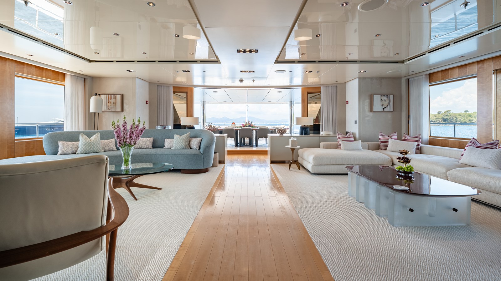 Icon Yachts Motor Yacht LOON For Sale