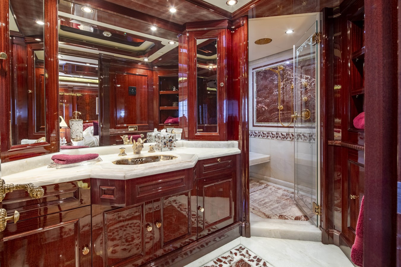 Crn Motor Yacht RICHAR For Sale
