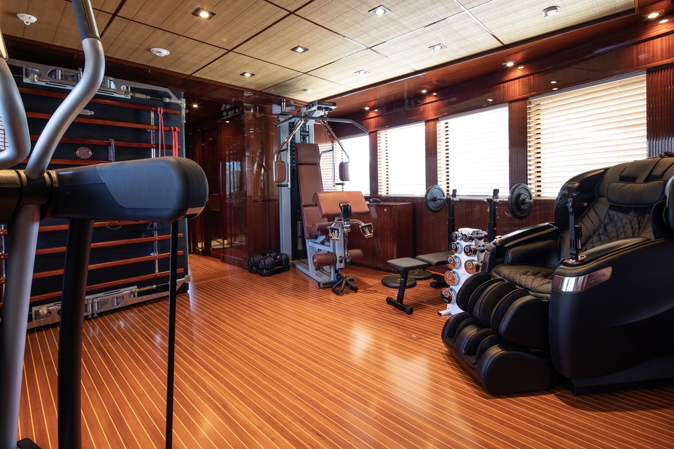 Crn Motor Yacht RICHAR For Sale
