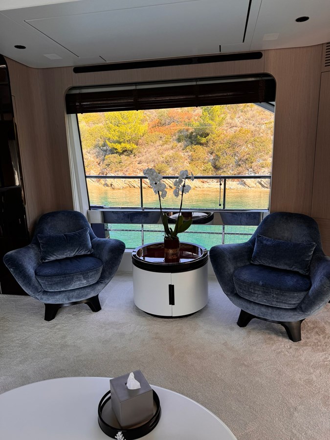 Azimut Yachts Motor Yacht BETTY For Sale