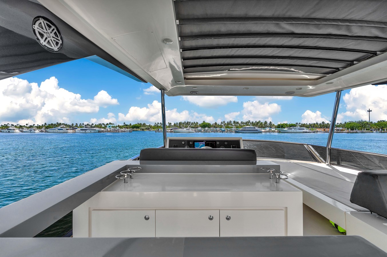 Astilleros Astondoa Motor Yacht GREYT ESCAPE For Sale