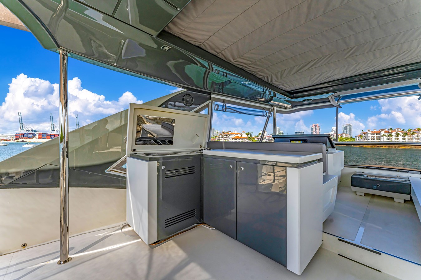 Astilleros Astondoa Motor Yacht Seaduction For Sale