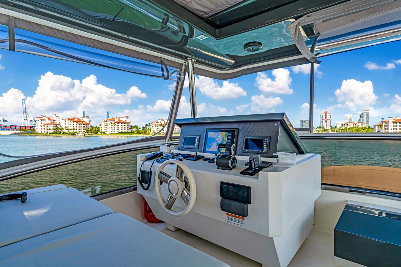 Astilleros Astondoa Motor Yacht Seaduction For Sale