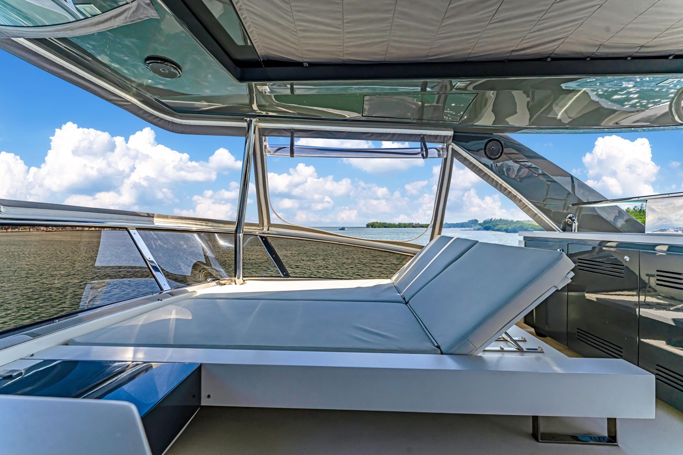 Astilleros Astondoa Motor Yacht Seaduction For Sale