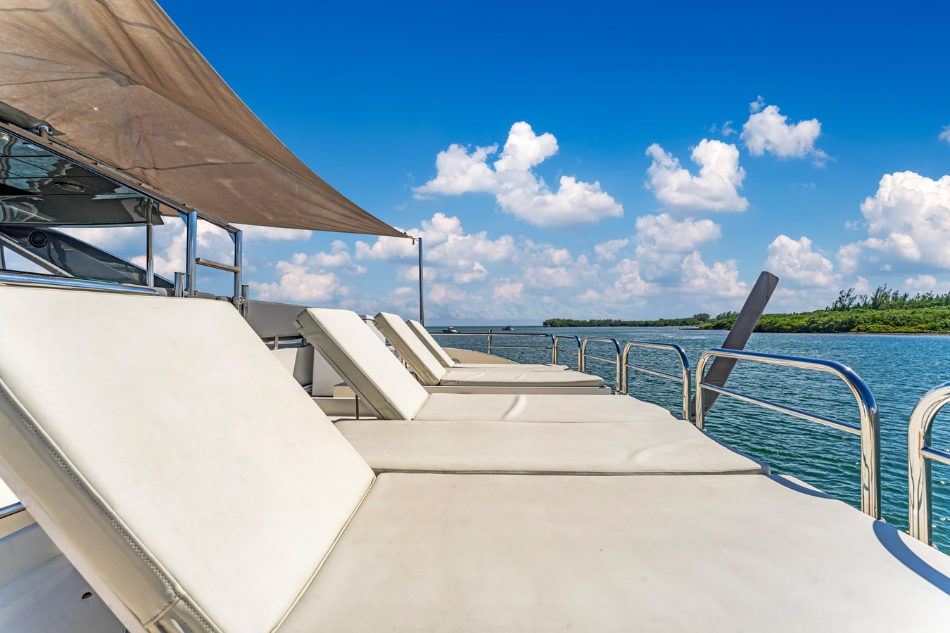 Astilleros Astondoa Motor Yacht Seaduction For Sale