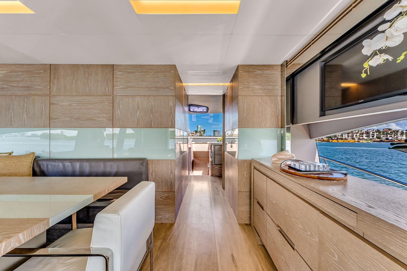 Astilleros Astondoa Motor Yacht Seaduction For Sale