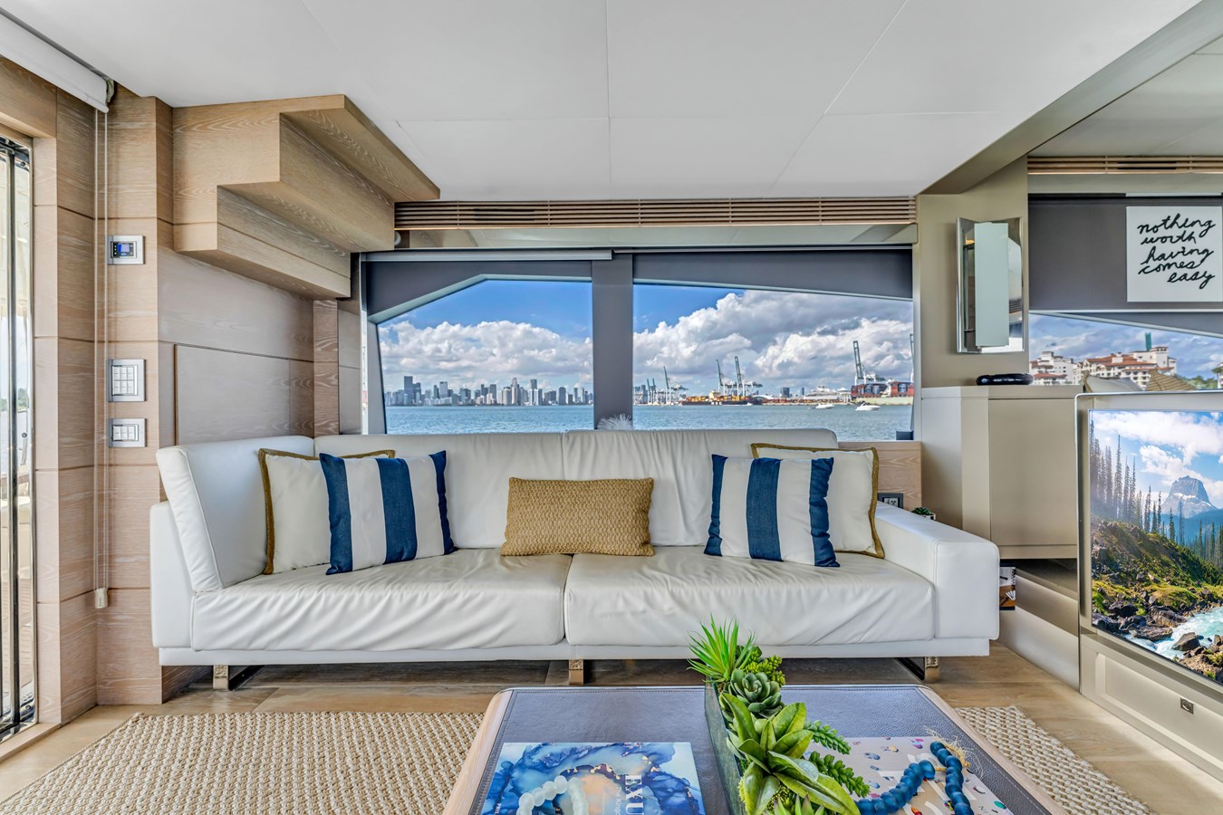 Astilleros Astondoa Motor Yacht Seaduction For Sale