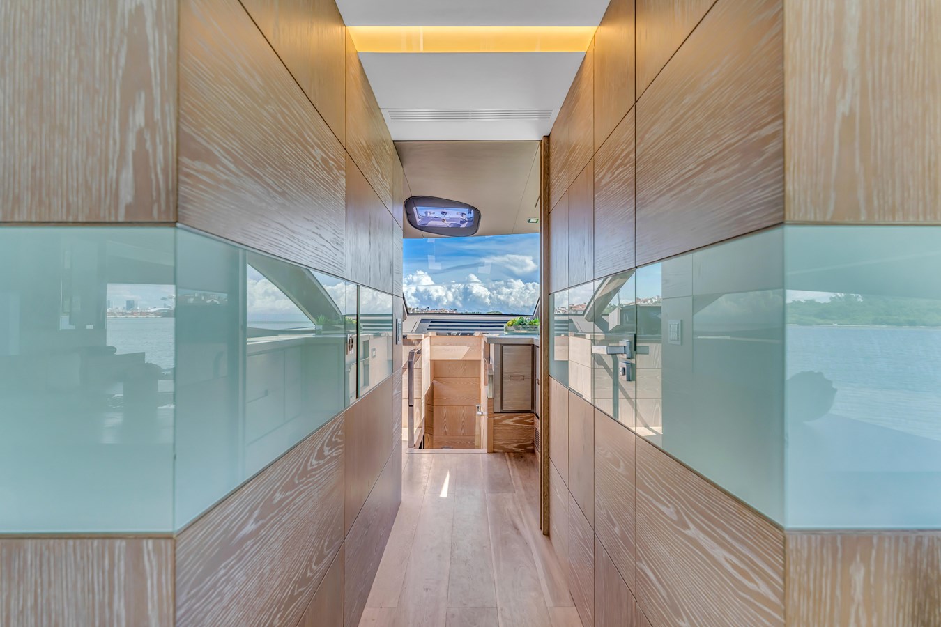 Astilleros Astondoa Motor Yacht Seaduction For Sale