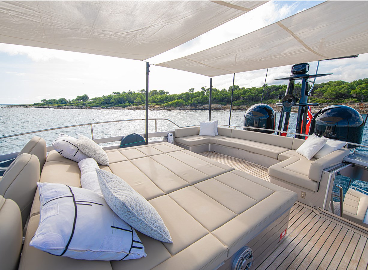 Pershing Motor Yacht MAGIC of AYR For Sale