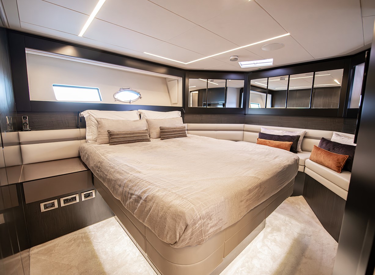 Pershing Motor Yacht MAGIC of AYR For Sale