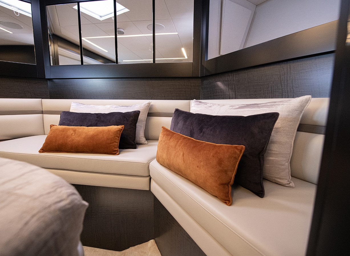 Pershing Motor Yacht MAGIC of AYR For Sale